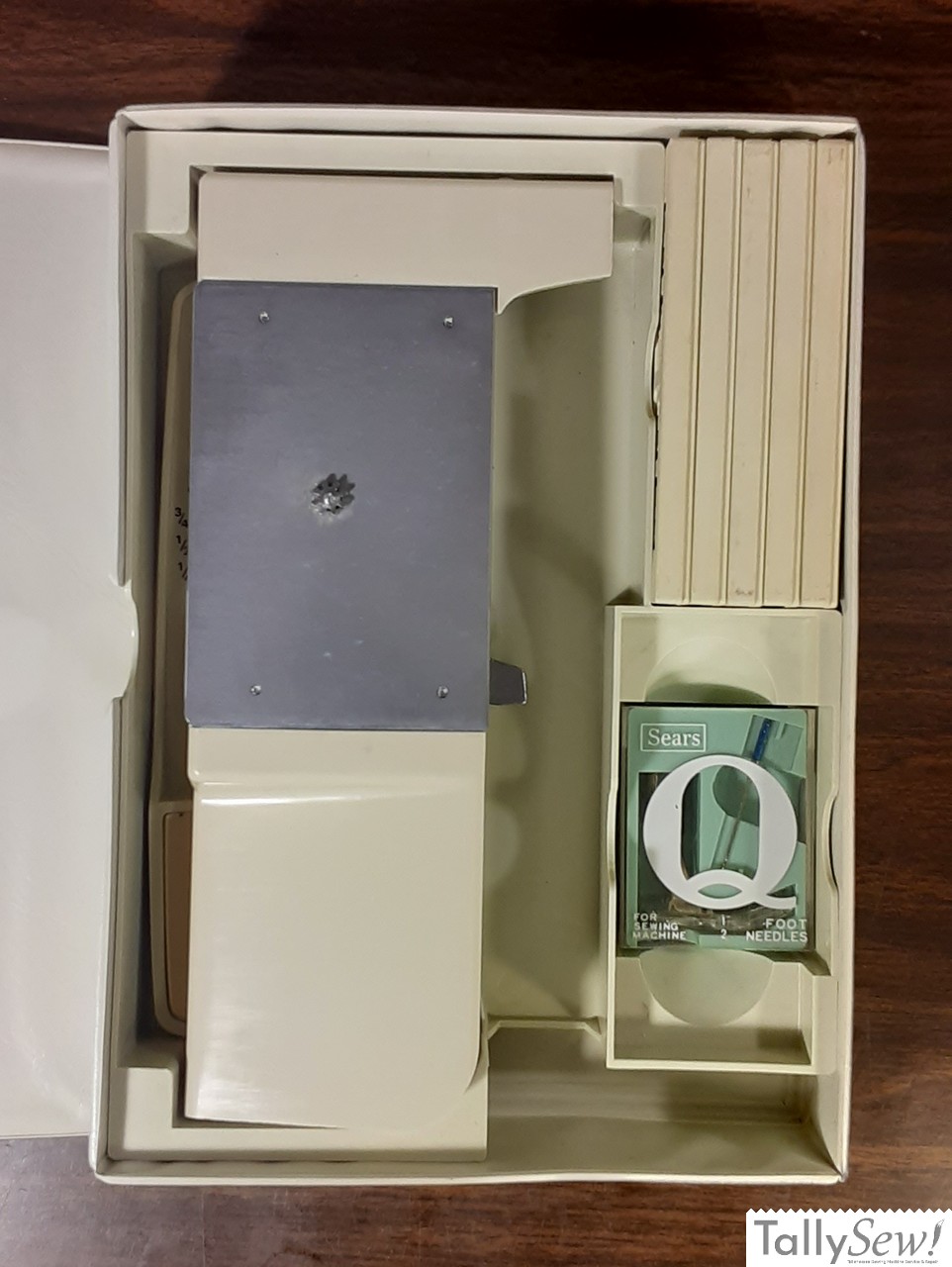 Kenmore Story Book - Accessories and Buttonholer - Opened