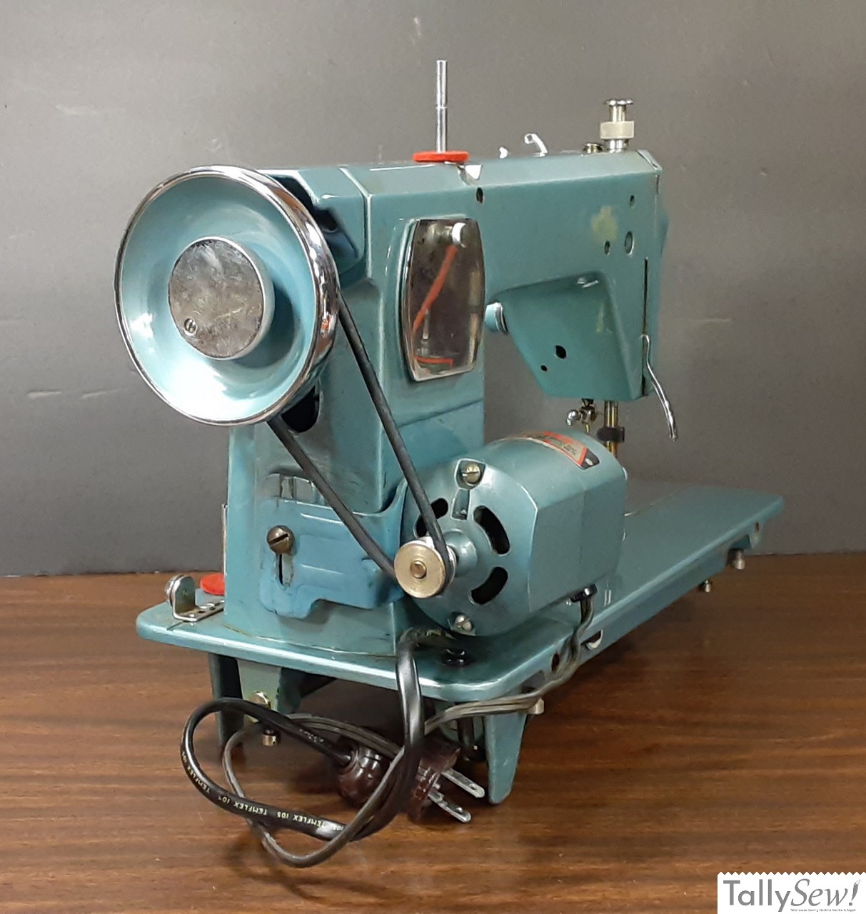Morse 600 sewing machine from the right end